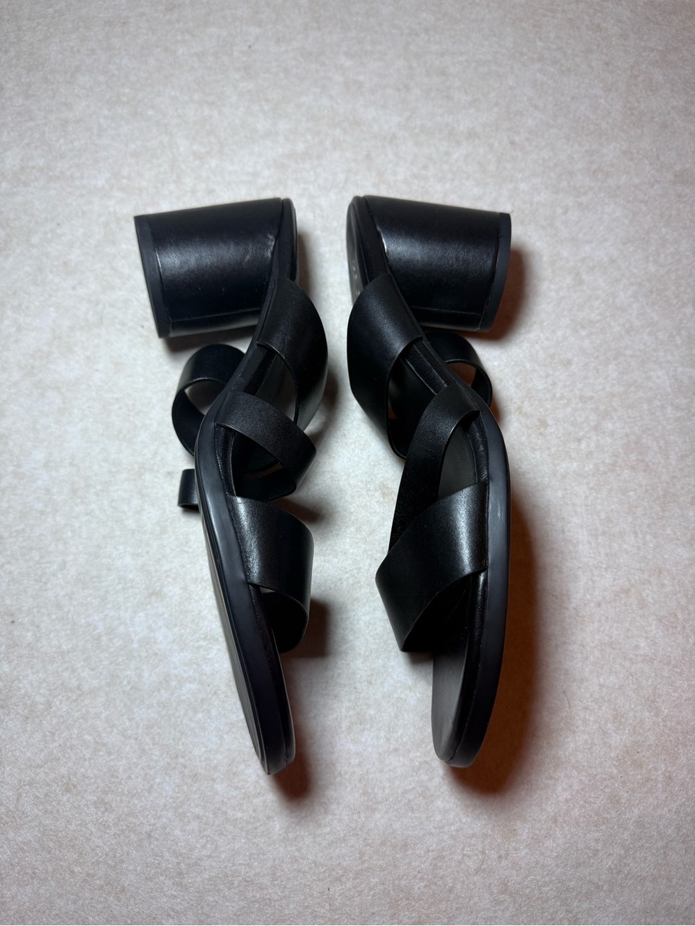 ECCO Black Leather Shape 65 Block
Heel Strappy Sandal Heels Size US 8/8.5 - Picture 5 of 8